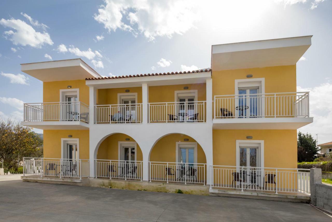 Morfeas Zante Apartments Eksteriør billede